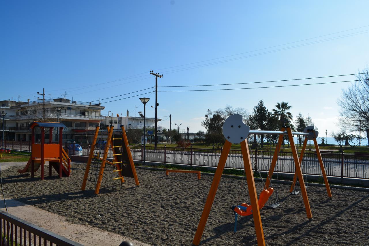Apartments Dimitra Paralia Dionysiou Exterior photo